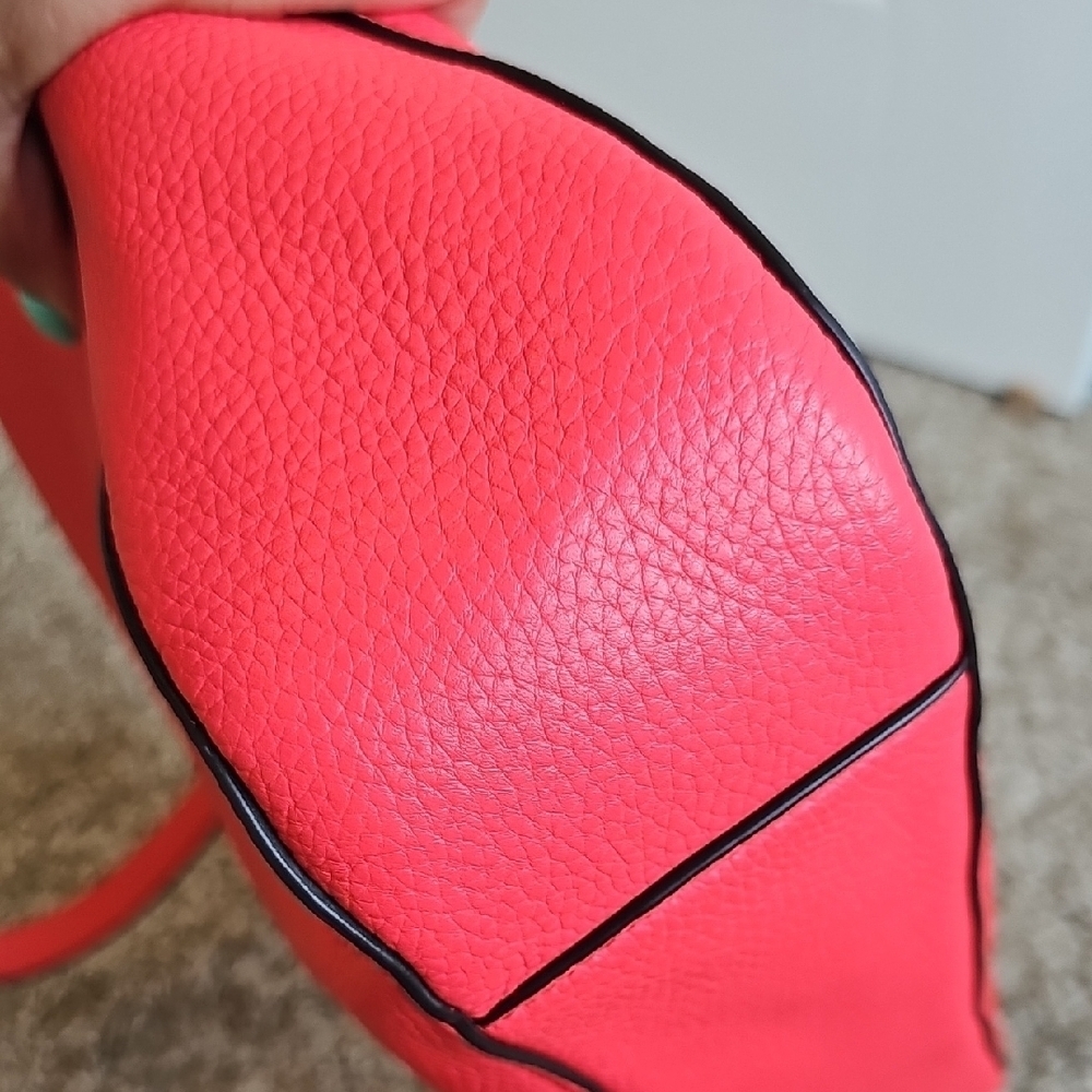 KATE SPADE LIKE NEW CORAL PEBBLED LEATHER SATCHEL 2 WAY - Picture 10 of 12